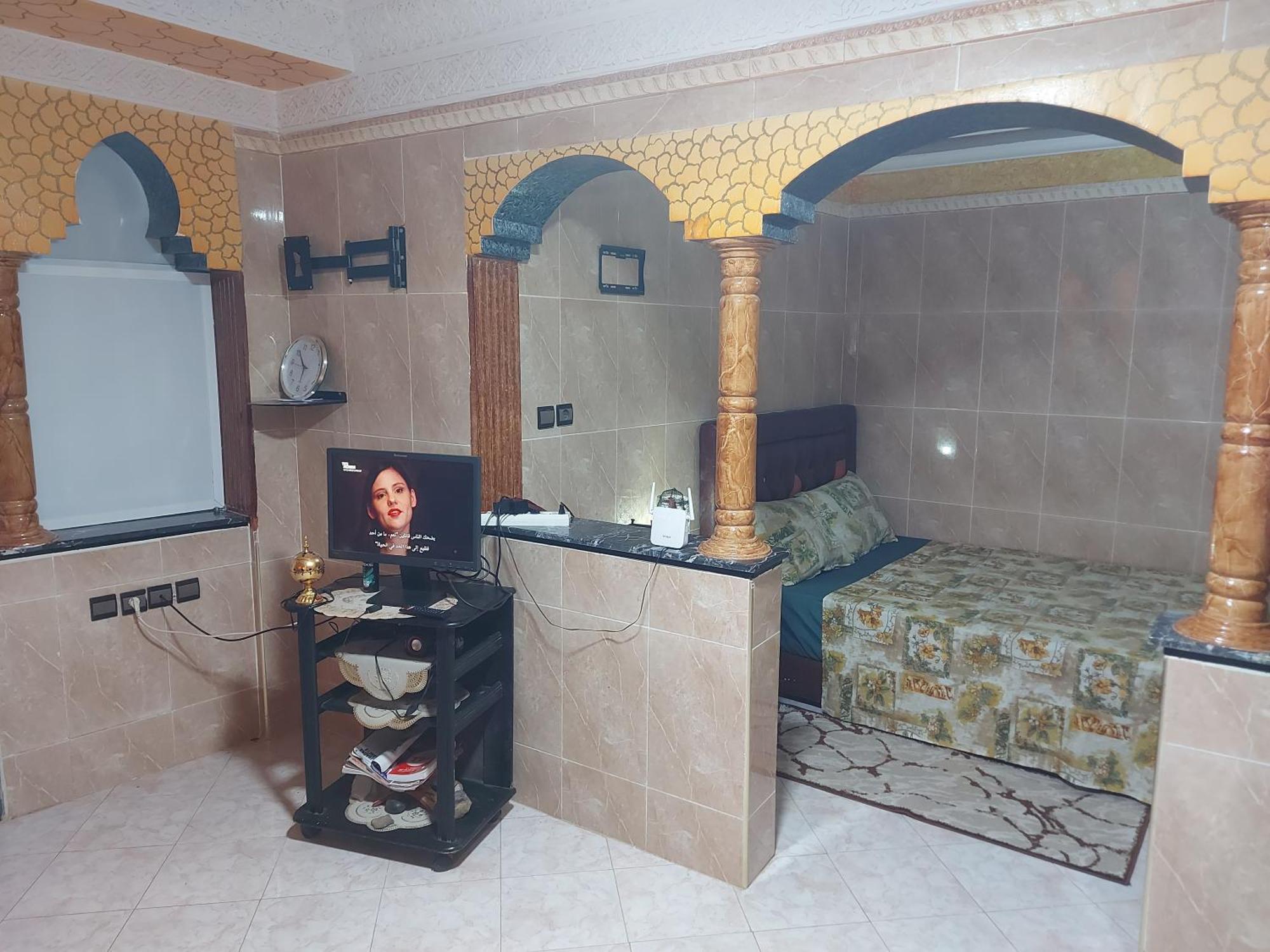 Airport Apartment